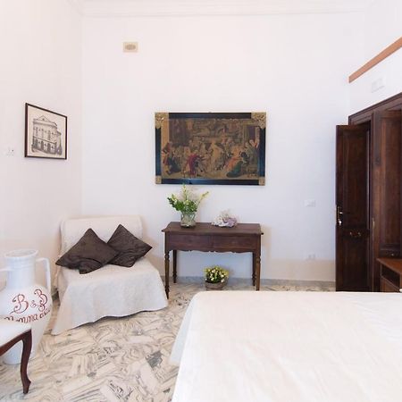 B&B Nonna Laura Trani Εξωτερικό φωτογραφία